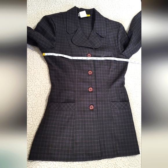 4 in 1 LA BELLE SUIT BLAZER, PANTS, SKIRT, BELT SIZE 7 - Picture 4 of 17